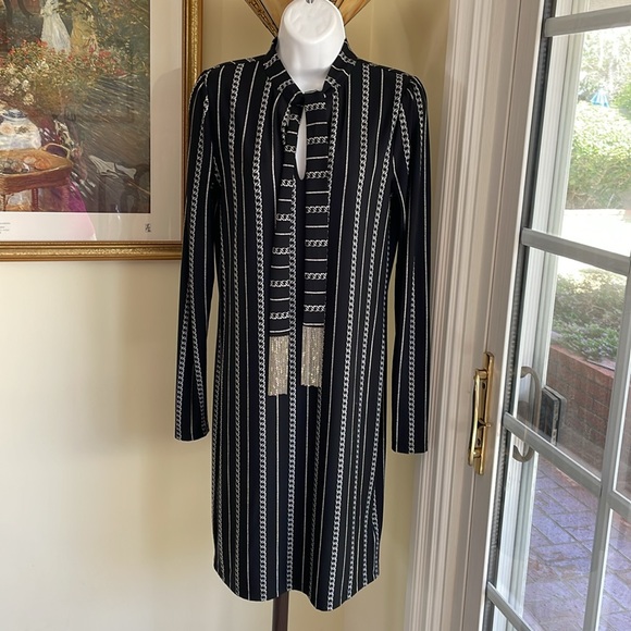 MICHAEL KORS DRESS Chain print, Tie front with chains Size XS - Picture 2 of 12